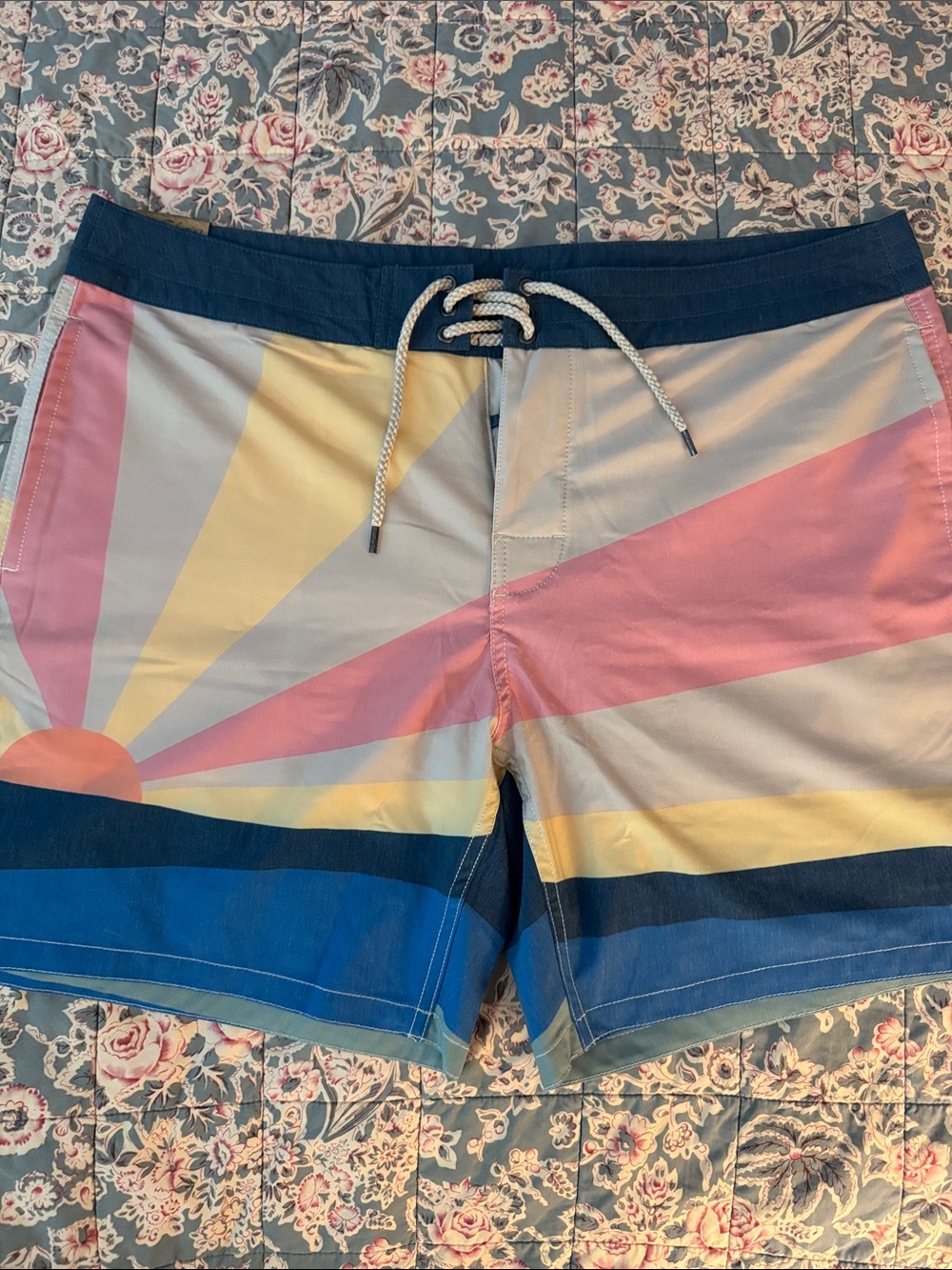 NWT/Faherty Men's Sunrise Stripe Board Shorts in Pink, Yellow, Blue, Navy/38"